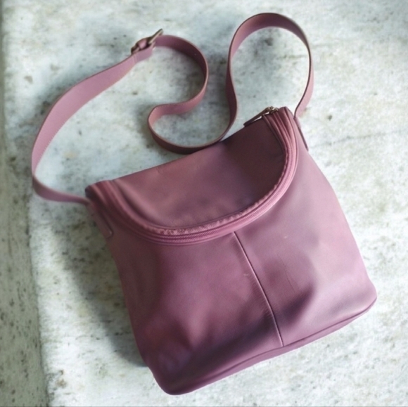 Maxx New York Handbags - Maxx New York Vintage 100% Lilac Leather Shoulder Crossbody Bag